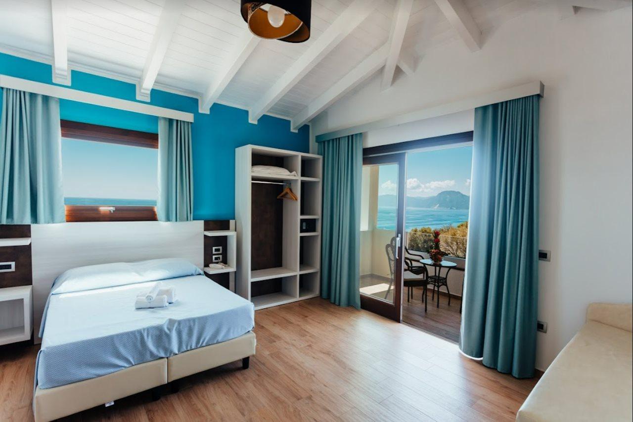 I Ginepri Hotel Cala Gonone Exterior photo