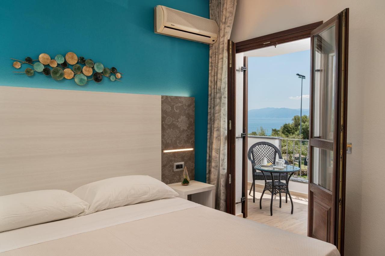 I Ginepri Hotel Cala Gonone Exterior photo