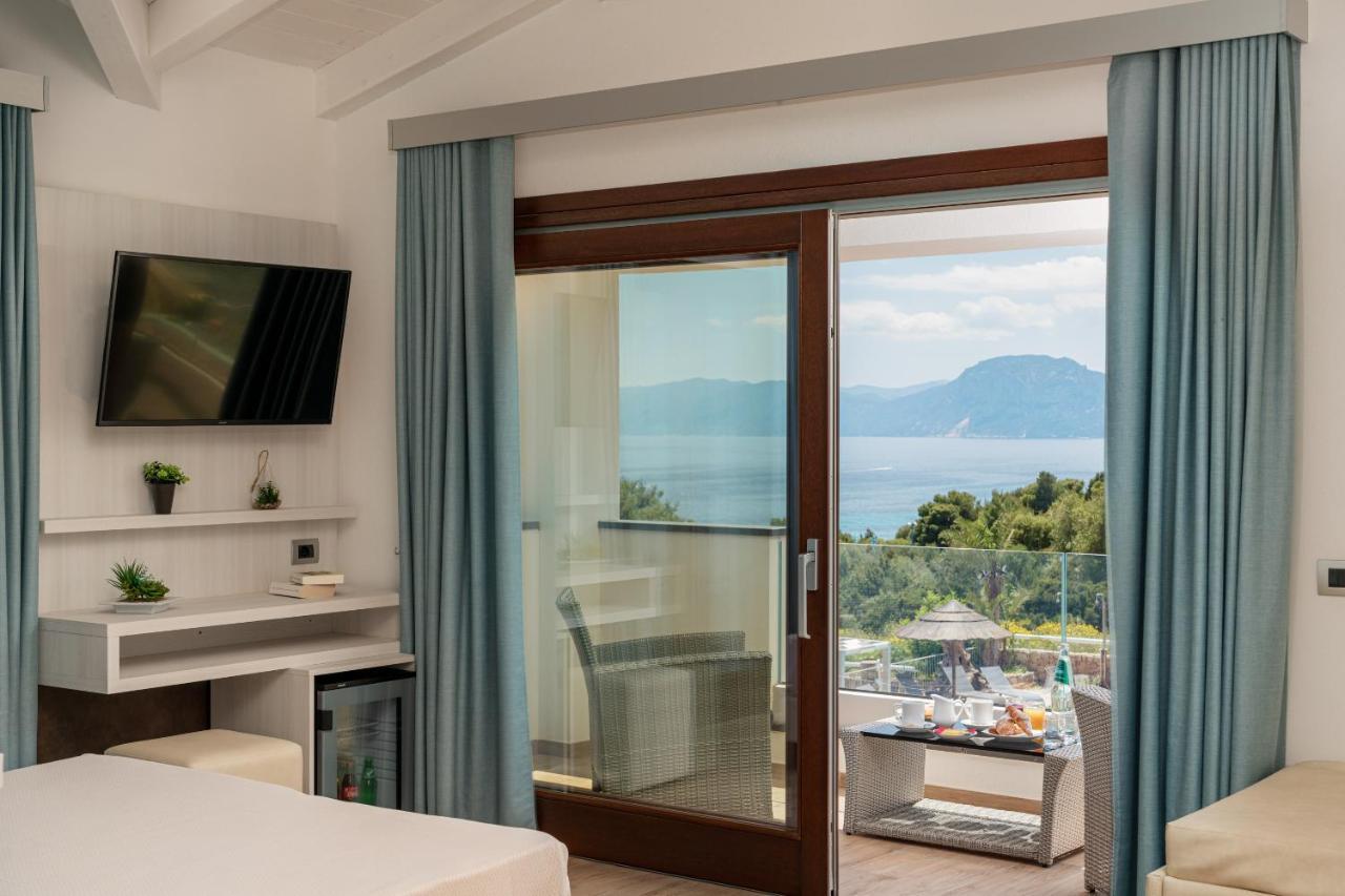 I Ginepri Hotel Cala Gonone Exterior photo