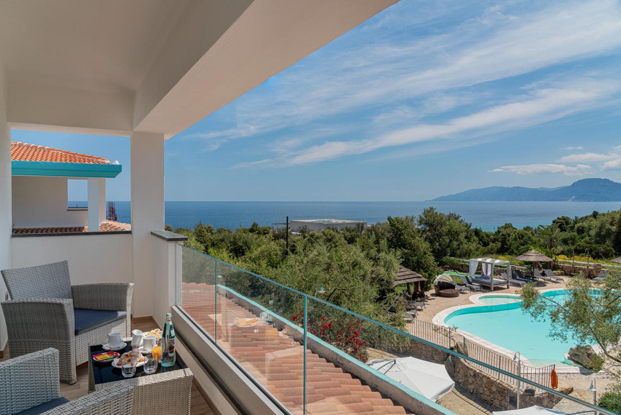 I Ginepri Hotel Cala Gonone Exterior photo