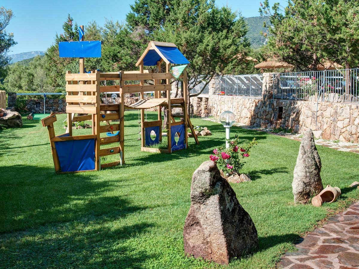 I Ginepri Hotel Cala Gonone Exterior photo
