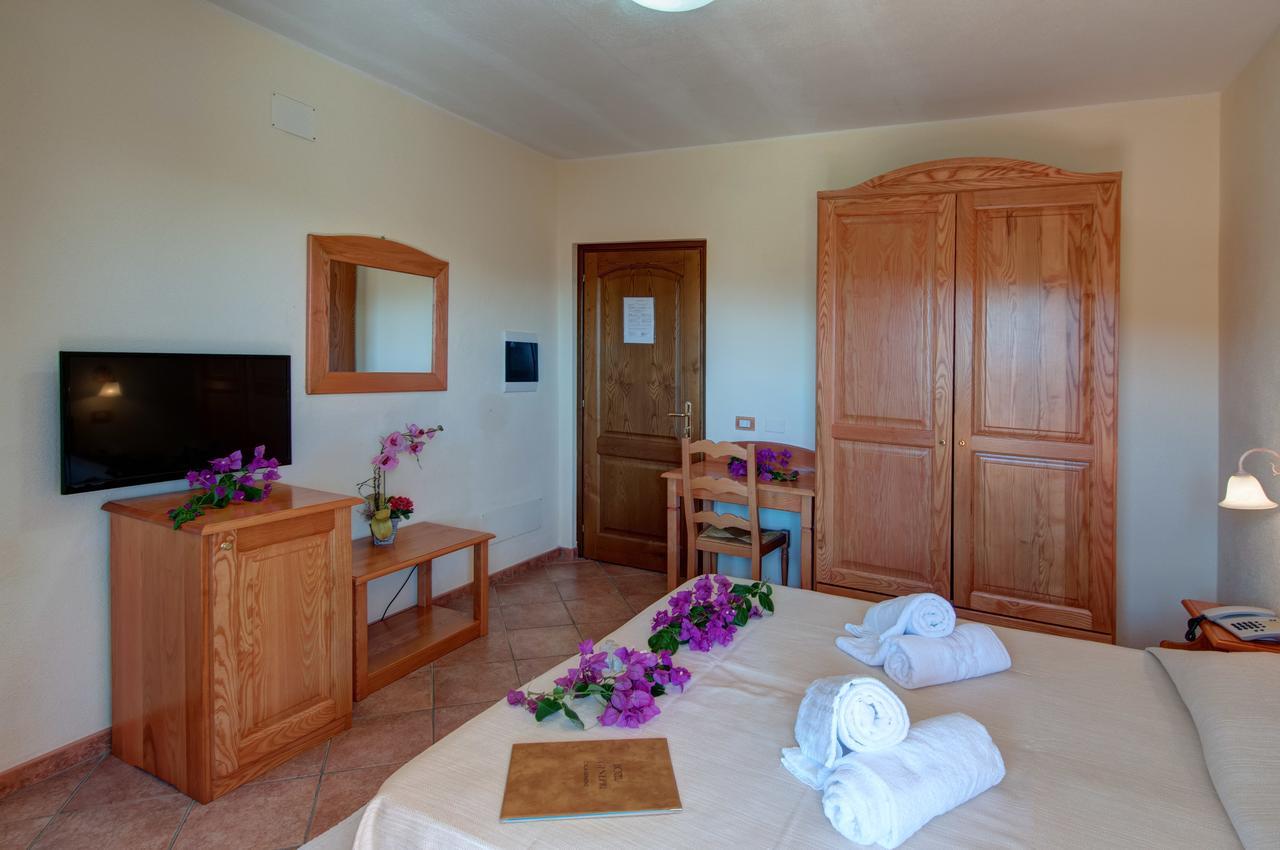 I Ginepri Hotel Cala Gonone Exterior photo